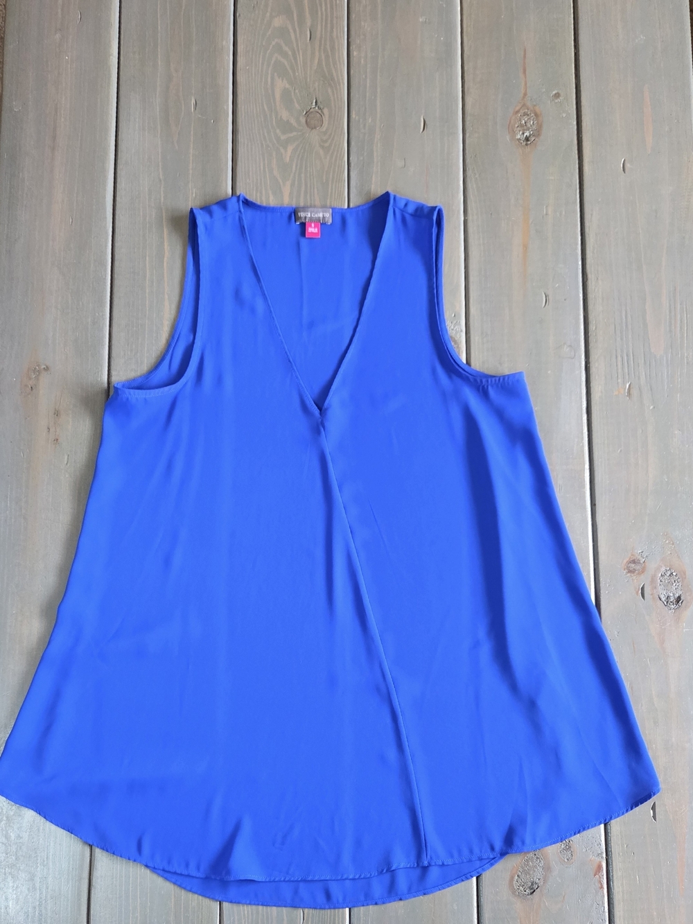 Vince Camuto Blue Sleeveless Blouse Size S V-Neck Flowy Tunic Top